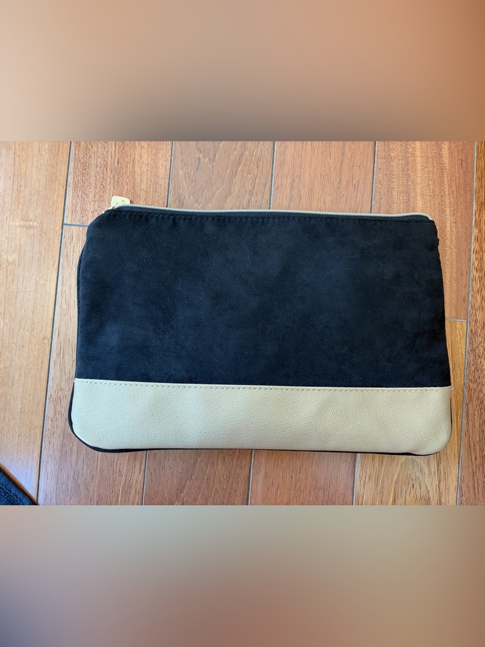 Men's Two-Tone Black and Cream Zip Pouch